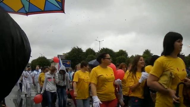 Светлый. День города 2014. Окончание шествия. смотреть онлайн