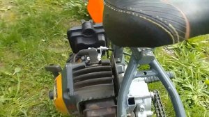 Минимокик для внука из старого велосипеда и двигателя от бензокосы.