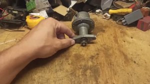 Механический бензонасос на Форд двигатель OHC 2л. Запчасти на Форд. Топливная система. бензонасос.