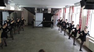 Танец. Народный станок. 1 курс