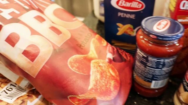 GROCERY HAUL ON A BUDGET  FAMILY OF 4  CLEANING MOTIVATION