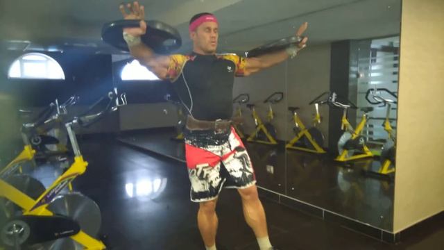 ПИСТОЛЕТИК-- САМОЛЕТИК смотреть онлайн