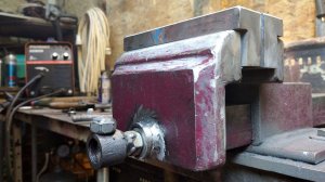 Тиски своими руками - Замена упорного подшипника.