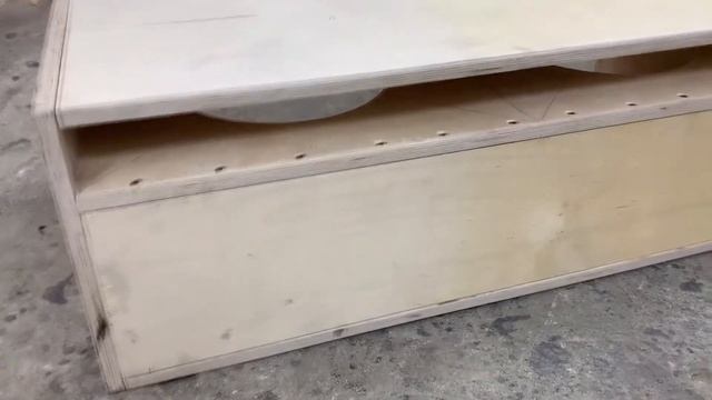 AUDI 100 1985 г. с ОООЧЕНЬ странным SQ звуком. Разбираем систему. ЧАСТЬ 1 смотреть онлайн