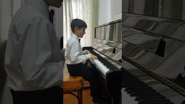 Ж. Рамо "Тамбурин" - исполняет Роман Бабаян смотреть онлайн