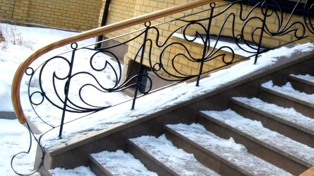 Лестница 172 Входная лестница в частный дом с цокольным этажом Днепропетровск смотреть онлайн