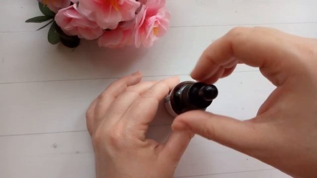 Сыворотка Arbutin Nicotinamide\Сыворотка с арбутином и никотинамидом Mooyam смотреть онлайн