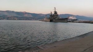 Море порт корабли VID_20170809_193454