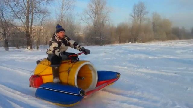 Аэроцикл  на Октябрьской набережной.