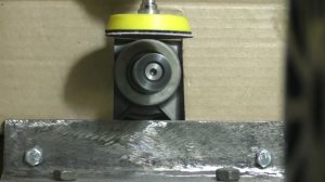 Как насадить ролик на вал двигателя.