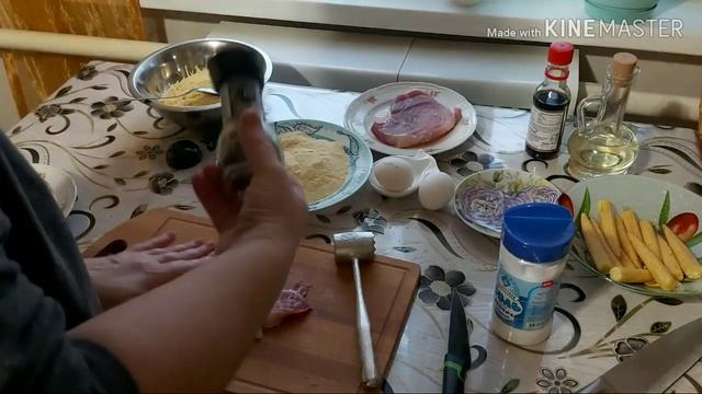 Отбивная из свинины в сырной хрустящей корочке. смотреть онлайн