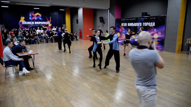 ХАСТЛ, DIiscofox, Огни Большого Города 2021, Е класс, 14 финала, заход 3 смотреть онлайн