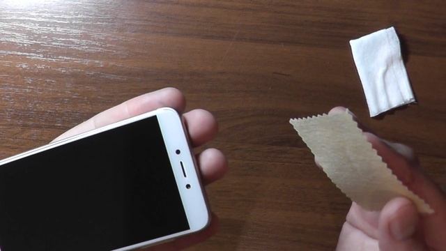 Xiaomi Redmi 4x - клеим защитную пленку смотреть онлайн
