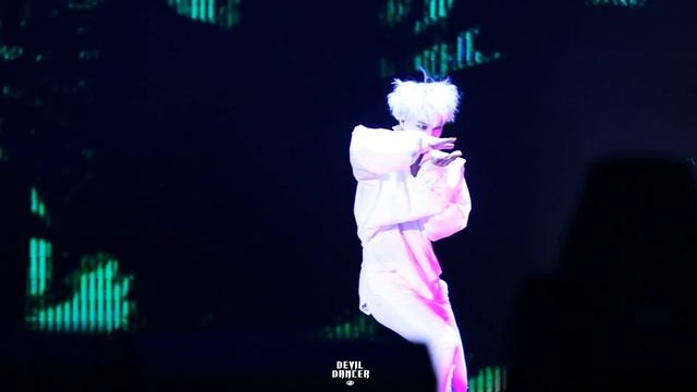 [VIDEO] EXO The Lost Planet KAI Solo Dance смотреть онлайн