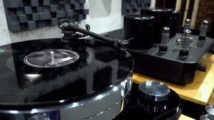 Гигант Transrotor Zet 1