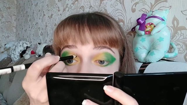 Тестирую свою новую палетку от UCANBE. Делаю токсик макияж/toxic makeup смотреть онлайн