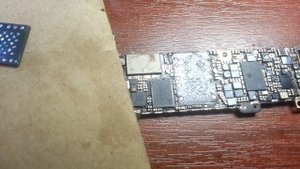 Восстановление оторванных пятаков на Iphone 5 NAND Flash