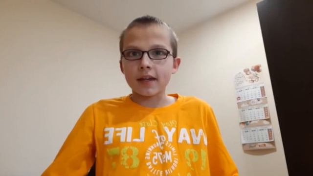 ЗНАМЕНИТЫЕ ЛЮДИ / США / ДЖИДЖИ ХАДИД смотреть онлайн