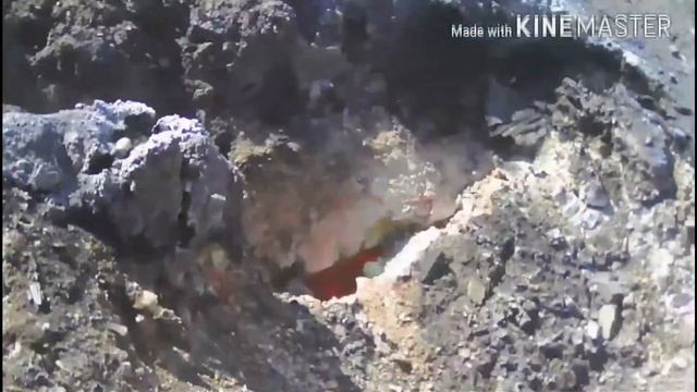 Раскаленный уголь под землёй смотреть онлайн