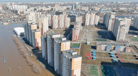 Пострадавшим от паводка жителям Оренбуржья выделили миллиард рублей