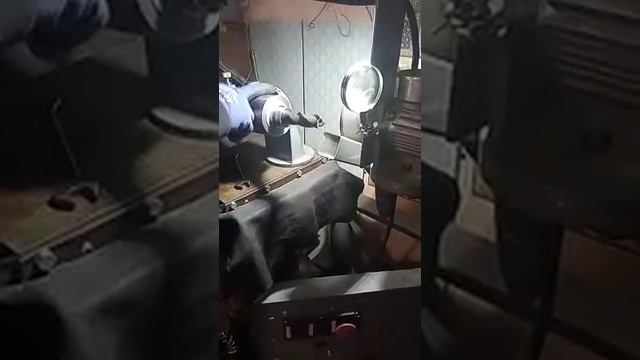 Заточка фрезы Р6М5 по торцу смотреть онлайн