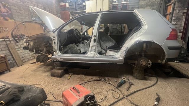 Vw Golf 4 Ревизия Двигателя , Замена порогов , Покраска