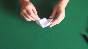 Бумажный кораблик из листа бумаги