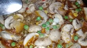 гавайская смесь с фаршем и грибами