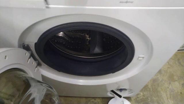 Стиральная машина Bosch. Стоит ли сейчас такую покупать? смотреть онлайн