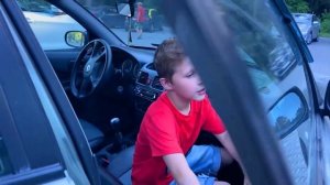 24 ЧАСА В БЕДНОЙ И БОГАТОЙ МАШИНЕ / ЧЕЛЛЕНДЖ Часть 2