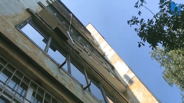 МОНТАЖ ЛОДЖИИ ПВХ С ПОДЪЕМОМ НА ВЕРЕВКАХ - 7 ПОБЕД смотреть онлайн