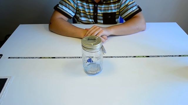 Идеи подарков: Электронная бабочка в банке - Butterfly in a jar (видео обзор) смотреть онлайн
