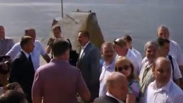 Ландо на набережной смотреть онлайн