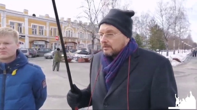 Евгений Фёдоров проводит пикет в Вологде