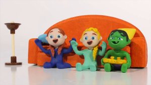 Эльза и Анна играют в куклы❤️