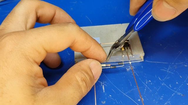 How to make a simple inverter 1.500W, 2 transistor IRF 3205, creative prodigy #30 смотреть онлайн