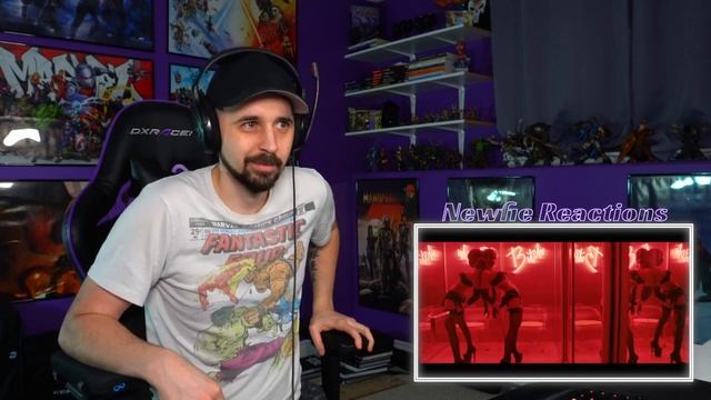 O...M...G...! Britney Spears REACTION - Work B**ch смотреть онлайн