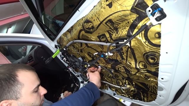 Тигуан. Установка системы кругового обзора. смотреть онлайн