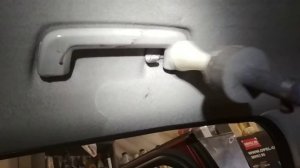 Чистим трнадором потолок Форда