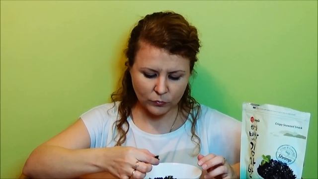 Пробуем ЖАРЕНЫЕ ВОДОРОСЛИ СО ВКУСОМ КРЕВЕТОК смотреть онлайн