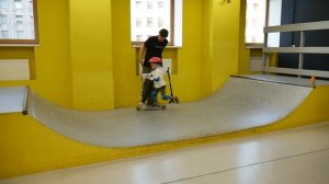 ?Micro Trixx трюковой самокат для самых маленьких. Покупай самокат там, где на нем катаются.