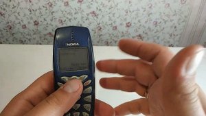 Nokia 3510i. Огромный кирпич с цветным экраном и поддержкой java.