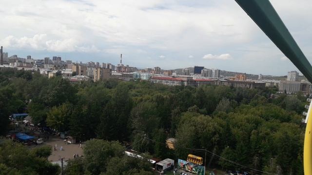 г. Красноярск, Россия, Колесо обозрения, Центральный парк, июль 2022 г.