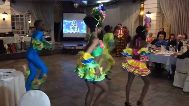 Латиноамериканское шоу Кубинское шоу 'Манго Ритм' смотреть онлайн