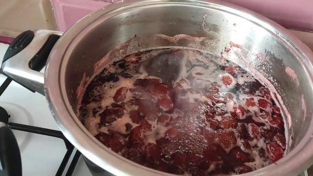Удачное Клубничное варенье "Пятиминутка" на зиму его всегда мало / Варенье из клубники рецепт