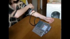 Microlife BP A100 Plus Тонометр автоматический.