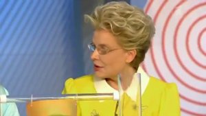 Привычка грызть ногти. Что она означает и как избавиться.