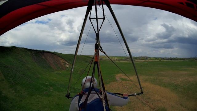 Открываем лётный сезон попрыгушками. Пробуем новый склон Верхнее Марьино. Апрель 2023 смотреть онлайн