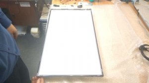 разборка тв 32 дюйма для ремонта подсветки..mp4