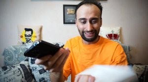 Еврей купил по дешёвке палёный как бы конфискованный на таможне "айфон". Real video